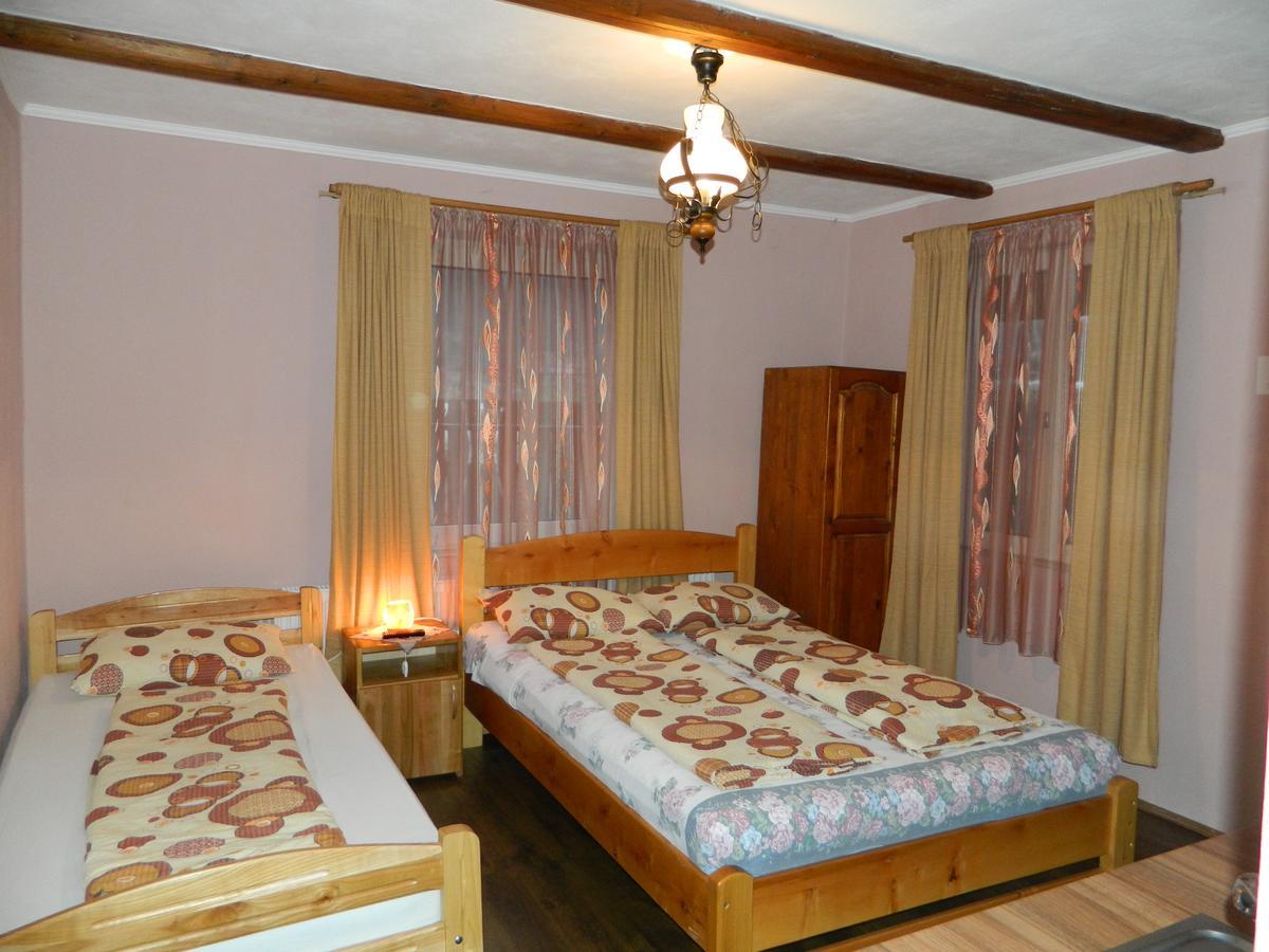 Kovacs Guesthouse Praid Luaran gambar