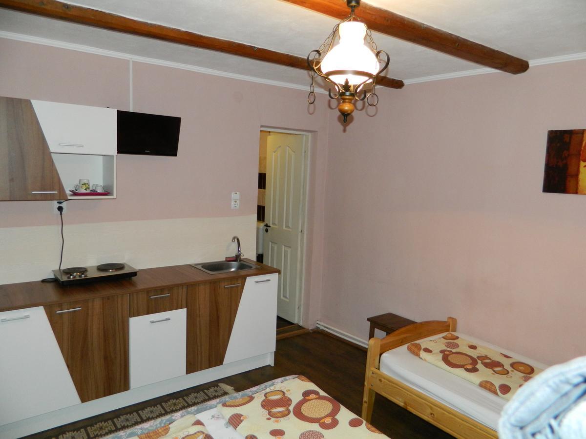 Kovacs Guesthouse Praid Luaran gambar