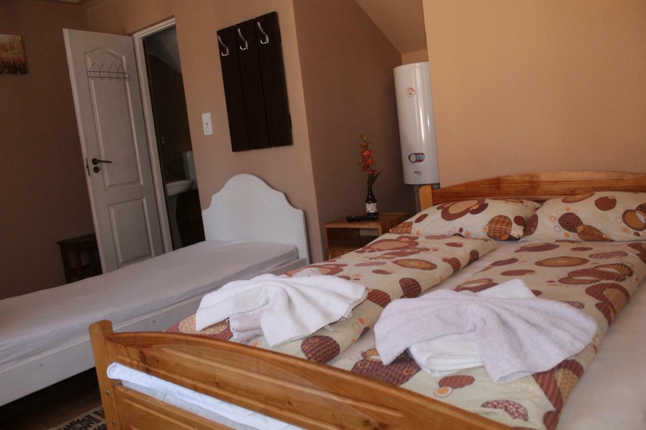 Kovacs Guesthouse Praid Luaran gambar