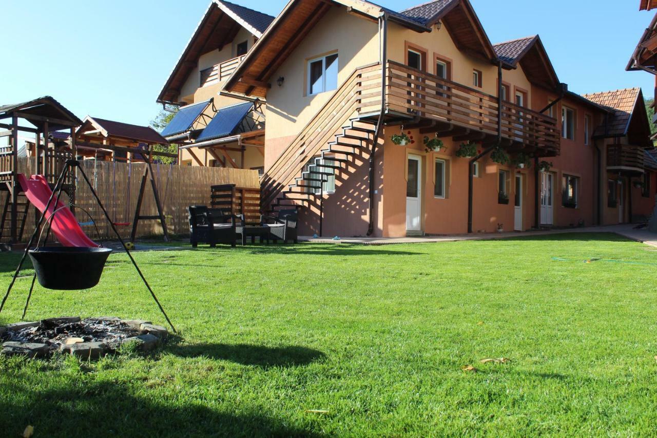 Kovacs Guesthouse Praid Luaran gambar